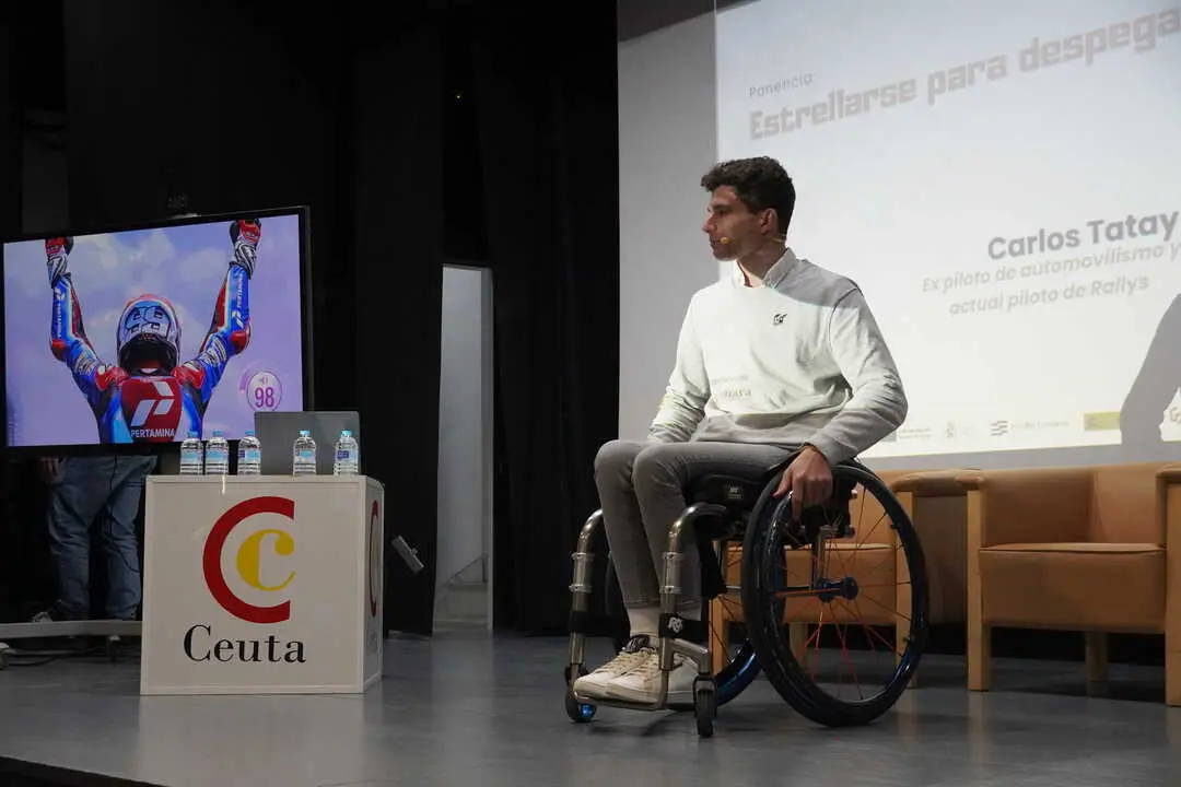 Carlos Tatay durante la ponencia / M.Zapico