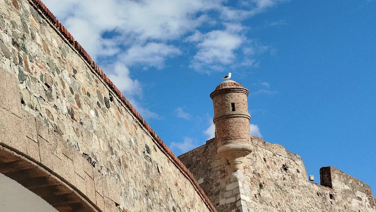 Murallas Reales el tiempo despejado
