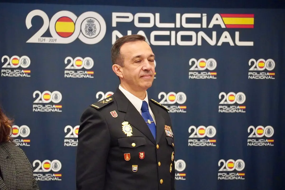 Eloy Rom&aacute;n L&oacute;pez toma posesi&oacute;n como nuevo Jefe Superior de Polic&iacute;a en Ceuta / M. Zapico