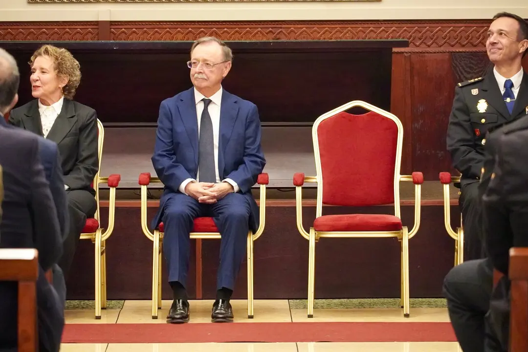 Eloy Rom&aacute;n L&oacute;pez toma posesi&oacute;n como nuevo Jefe Superior de Polic&iacute;a en Ceuta / M. Zapico