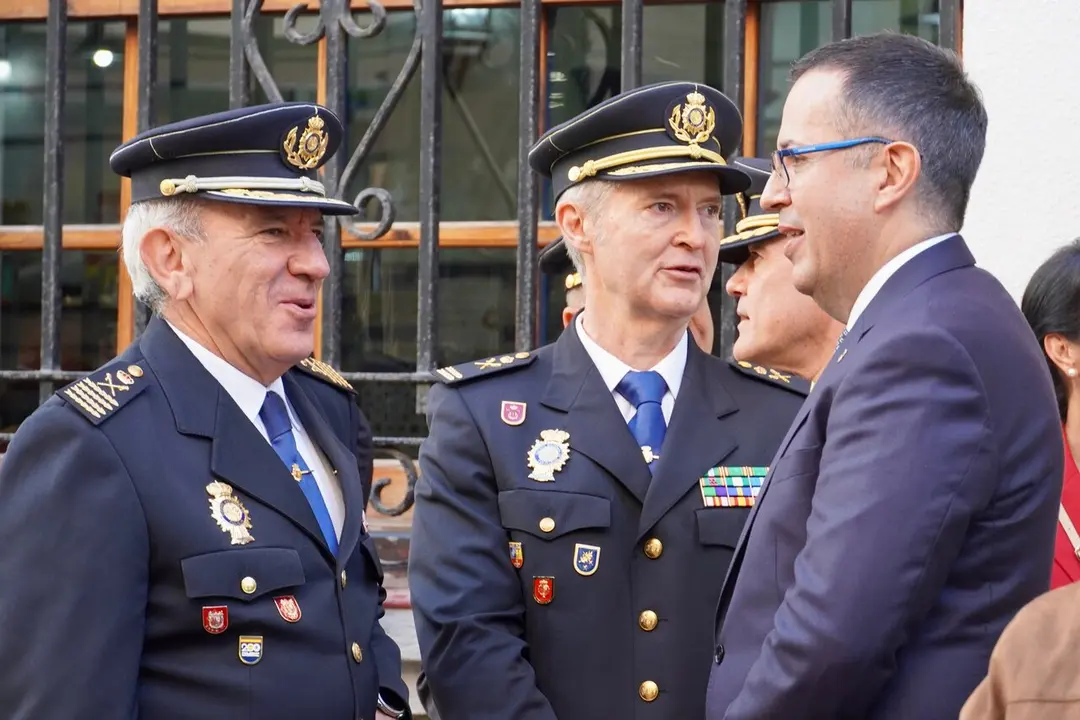 Eloy Rom&aacute;n L&oacute;pez toma posesi&oacute;n como nuevo Jefe Superior de Polic&iacute;a en Ceuta / M. Zapico