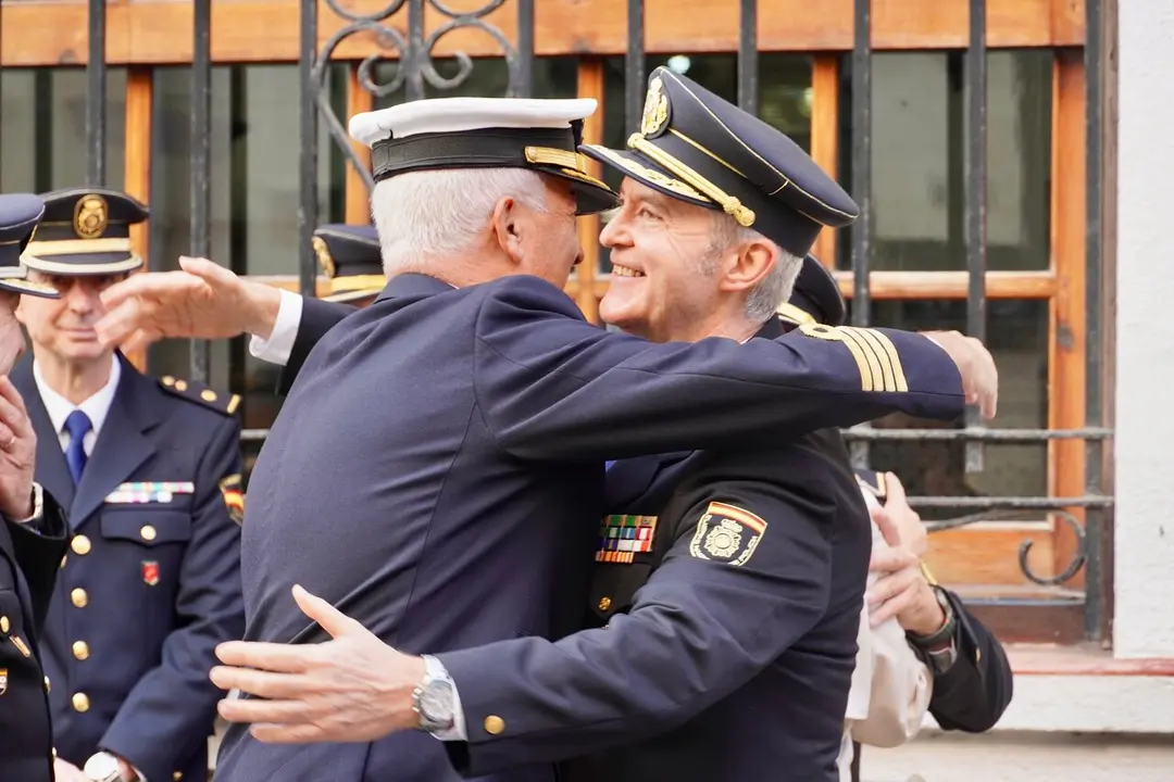 Eloy Rom&aacute;n L&oacute;pez toma posesi&oacute;n como nuevo Jefe Superior de Polic&iacute;a en Ceuta / M. Zapico