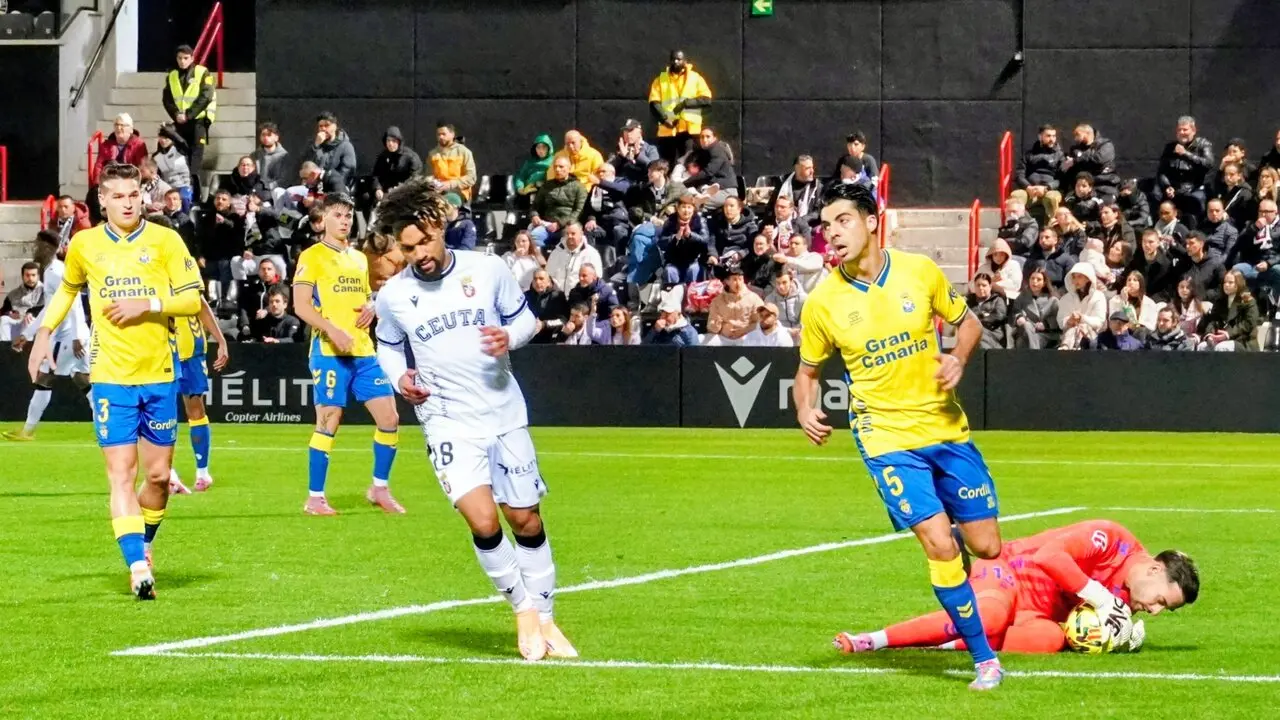 Ceuta - Las Palmas / M. Zapico