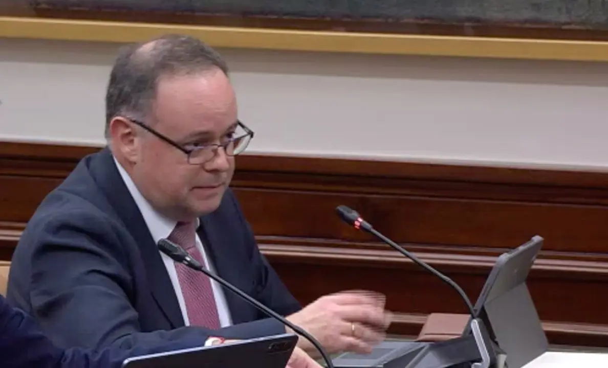 Captura de pantalla 2025-12-18 a las 18.43.03