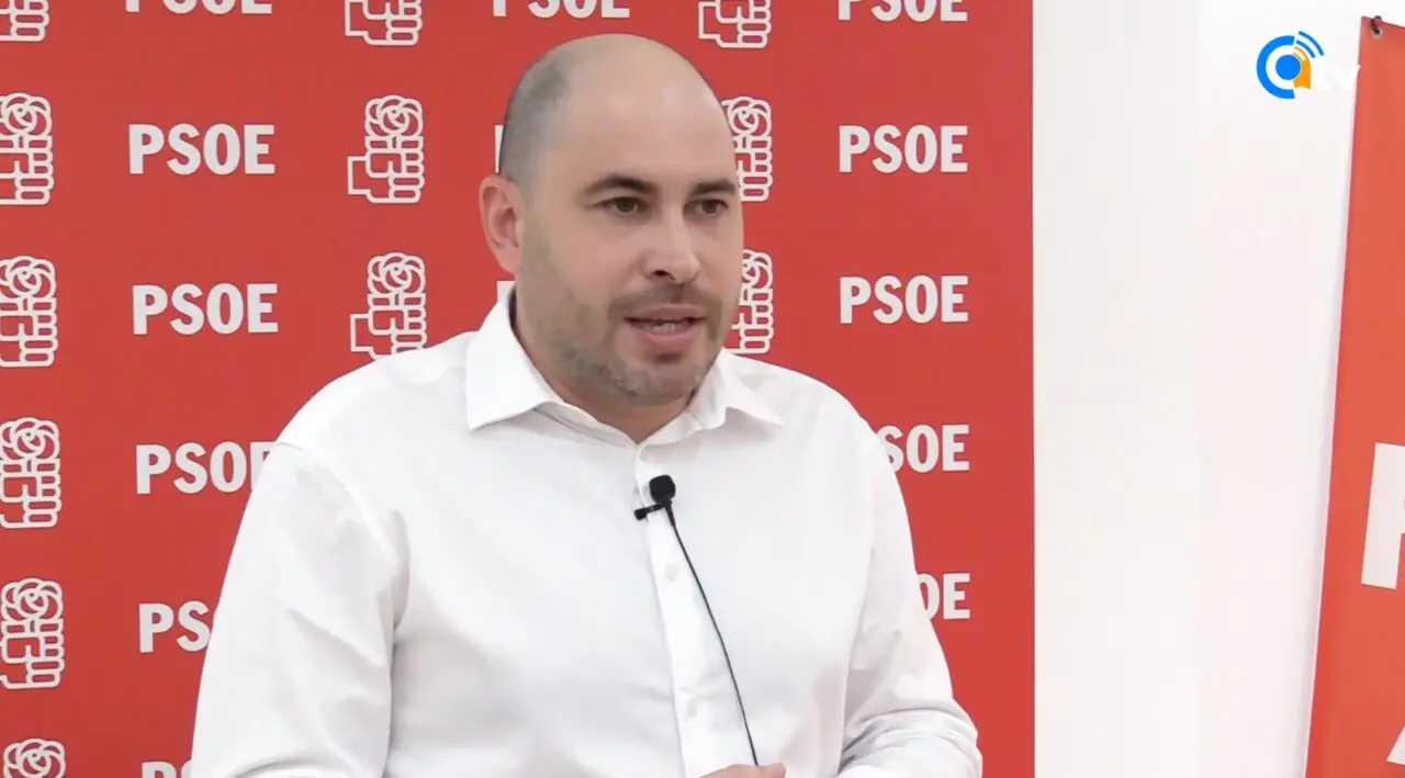 Miguel &Aacute;ngel P&eacute;rez Triano durante la entrevista