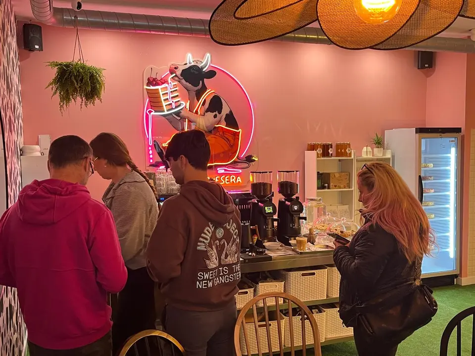 Inauguraci&oacute;n la vaka quesera