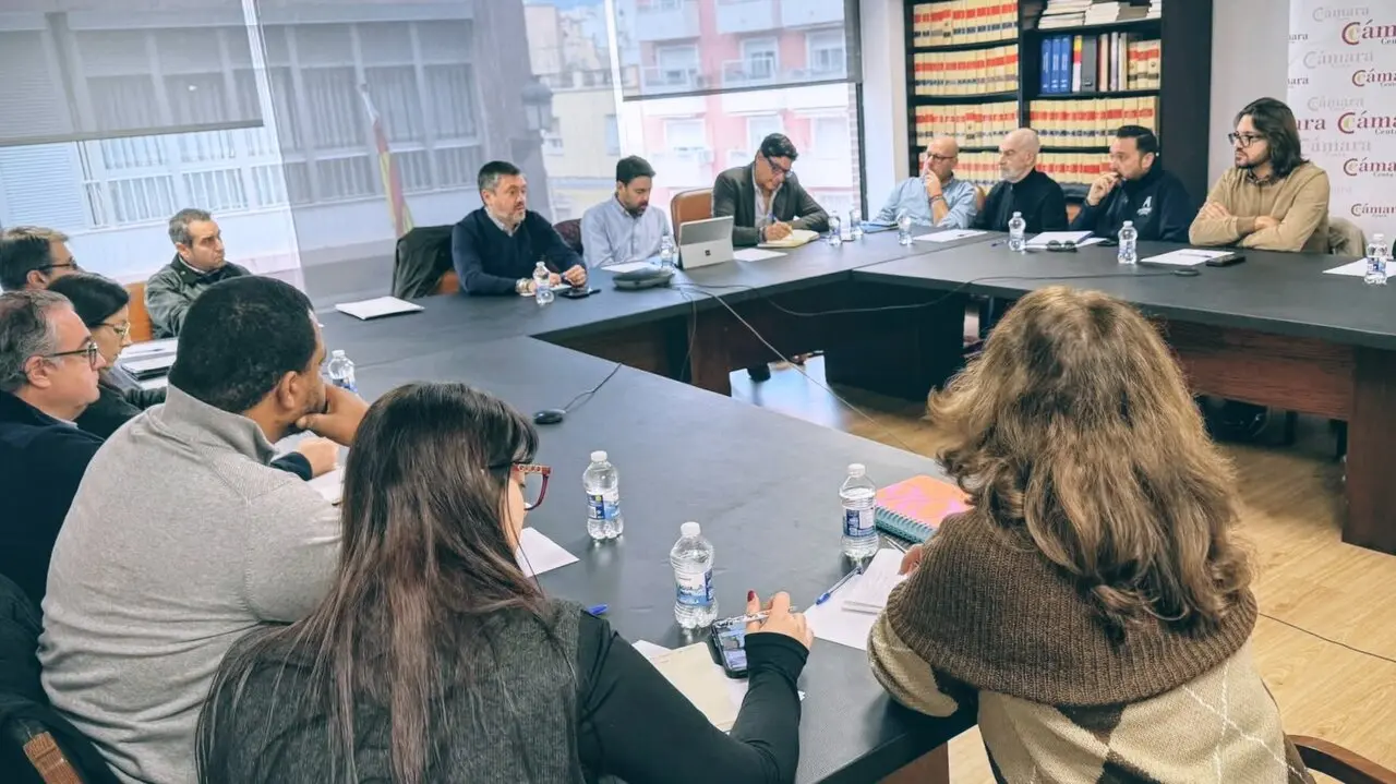 Reuni&oacute;n de las empresas del sector portuario con el Puerto y la C&aacute;mara de Comercio
