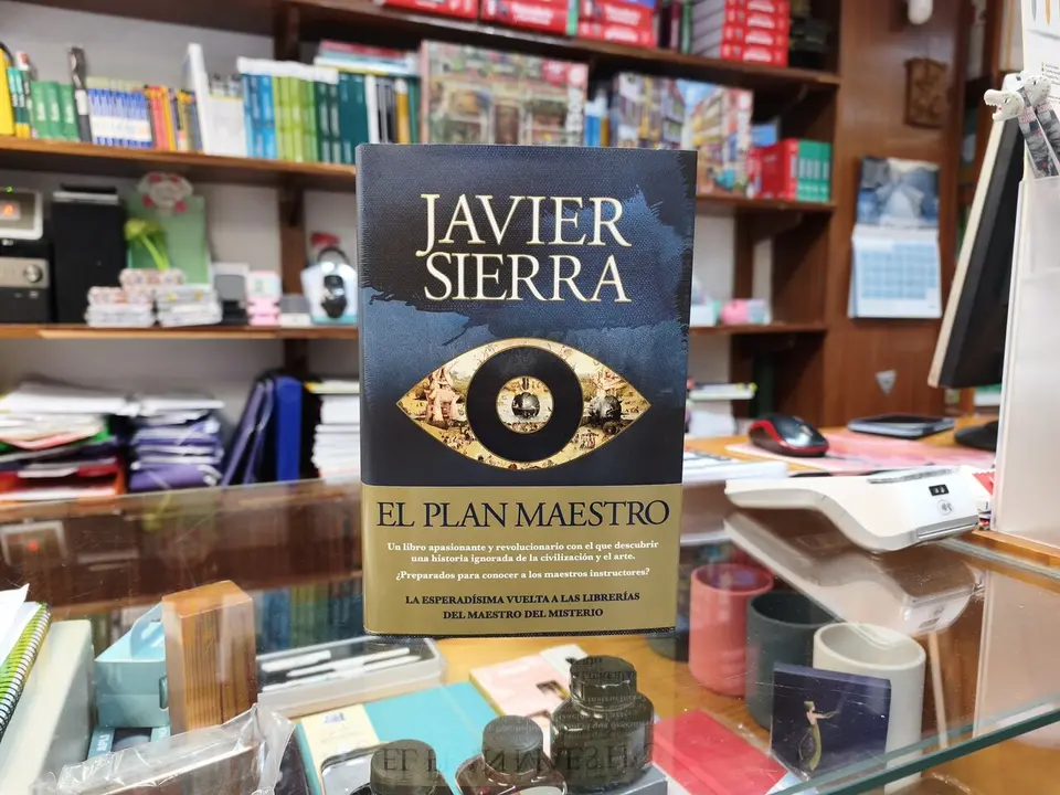 El Plan Maestro de Javier Sierra, la lectura recomendada del mes de T&oacute;tem Mi Colegio