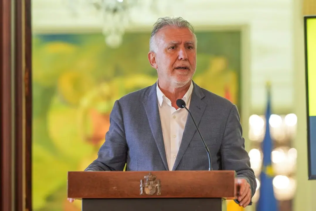 &Aacute;ngel V&iacute;ctor Torres