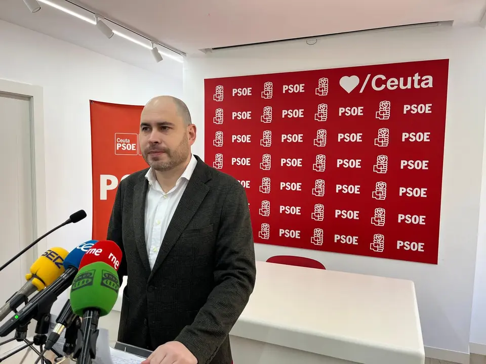 Miguel &Aacute;ngel P&eacute;rez Triano durante la rueda de prensa./ J.A. Gonz&aacute;lez