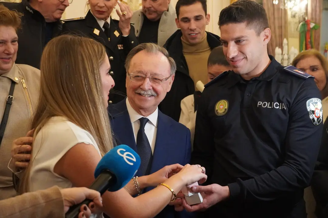 Chechu Ortiz pide matrimonio a su novia Marina / M.Zapico