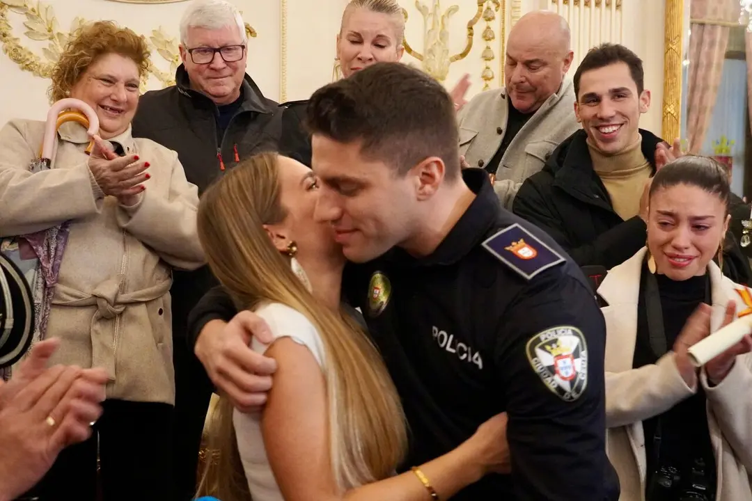 Chechu Ortiz pide matrimonio a su novia Marina / M.Zapico