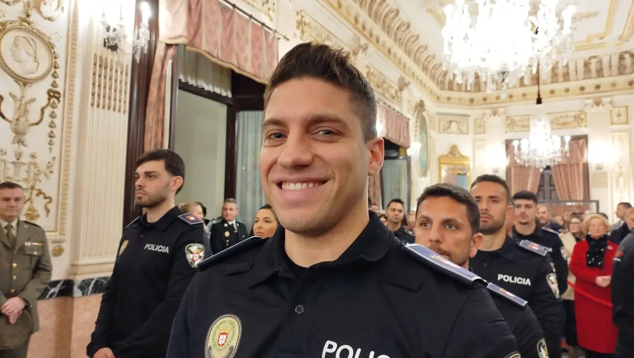 Toma de Posesi&oacute;n de los nuevos polic&iacute;a locales de Ceuta / S. I.