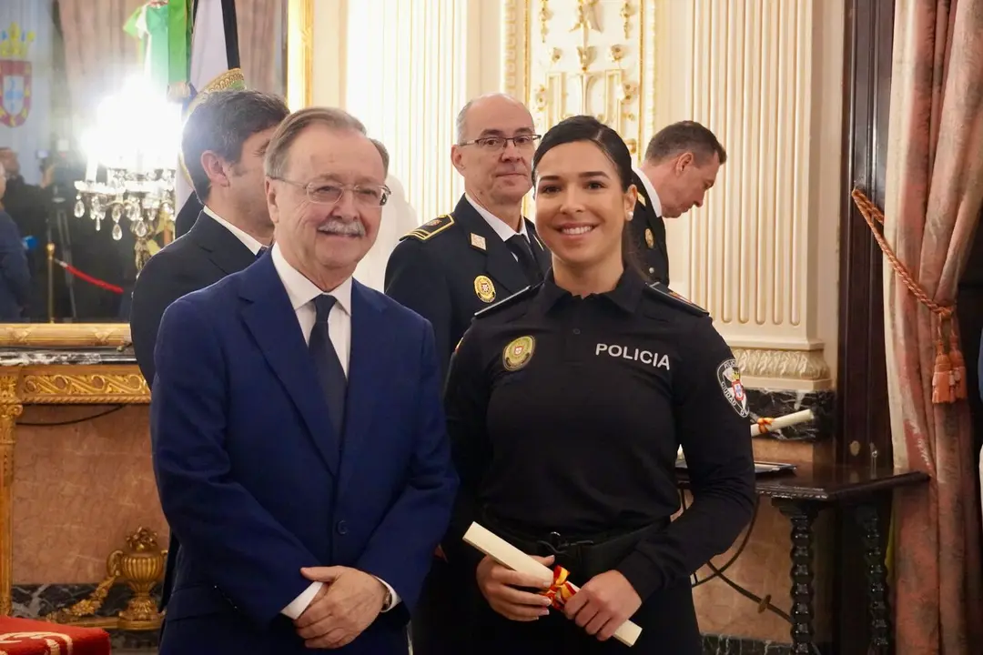 Toma posesi&oacute;n agente polic&iacute;a local / M.Zapico