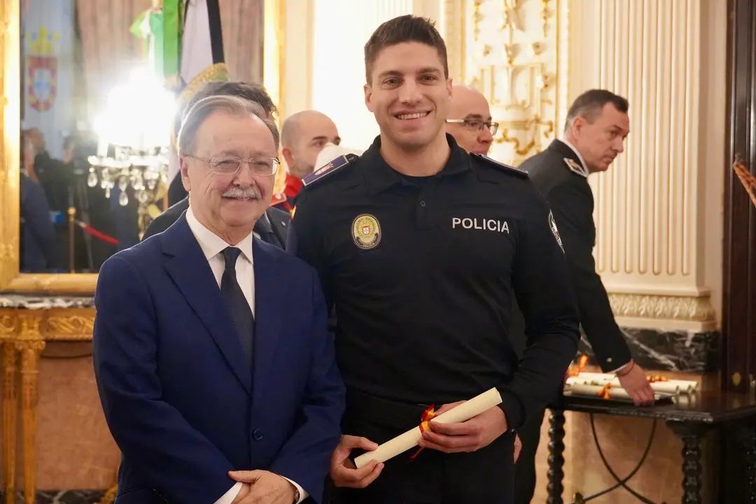 Toma posesi&oacute;n agente polic&iacute;a local / M.Zapico