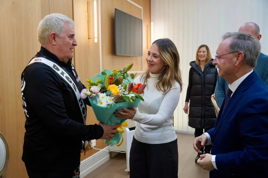 Recepci&oacute;n oficial a la Reina del Carnaval y al Dios Momo / M.zapico