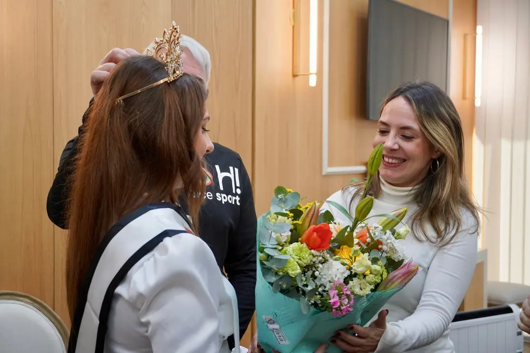 Recepci&oacute;n oficial a la Reina del Carnaval y al Dios Momo / M.zapico