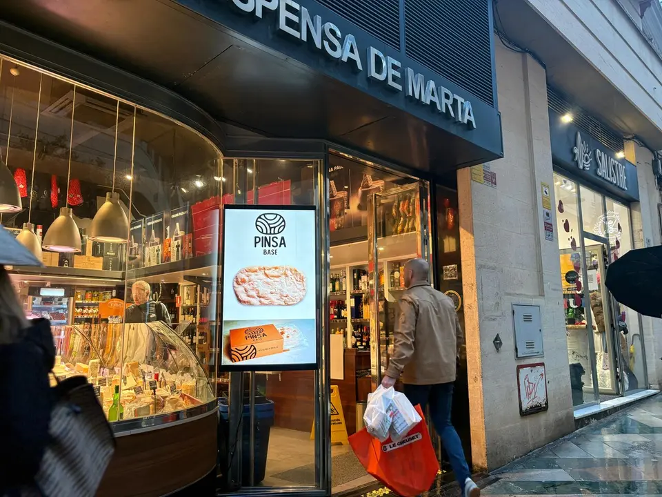 Rally de Compras / Alma Palomino