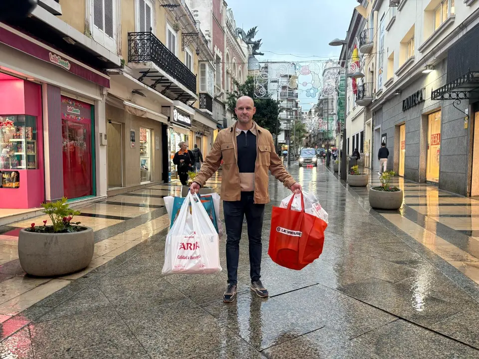 Rally de Compras / Alma Palomino