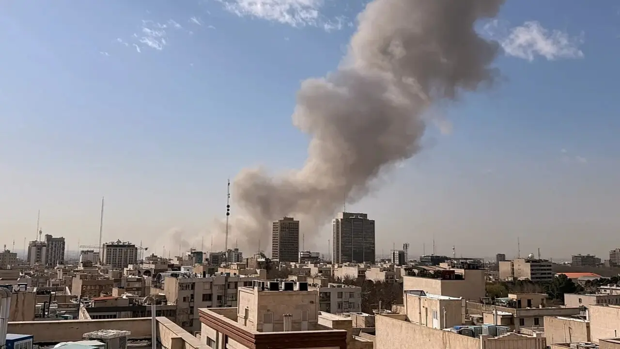 EEUU e Israel atacan Ir&aacute;n y Teher&aacute;n devuelve el golpe con el lanzamiento de drones