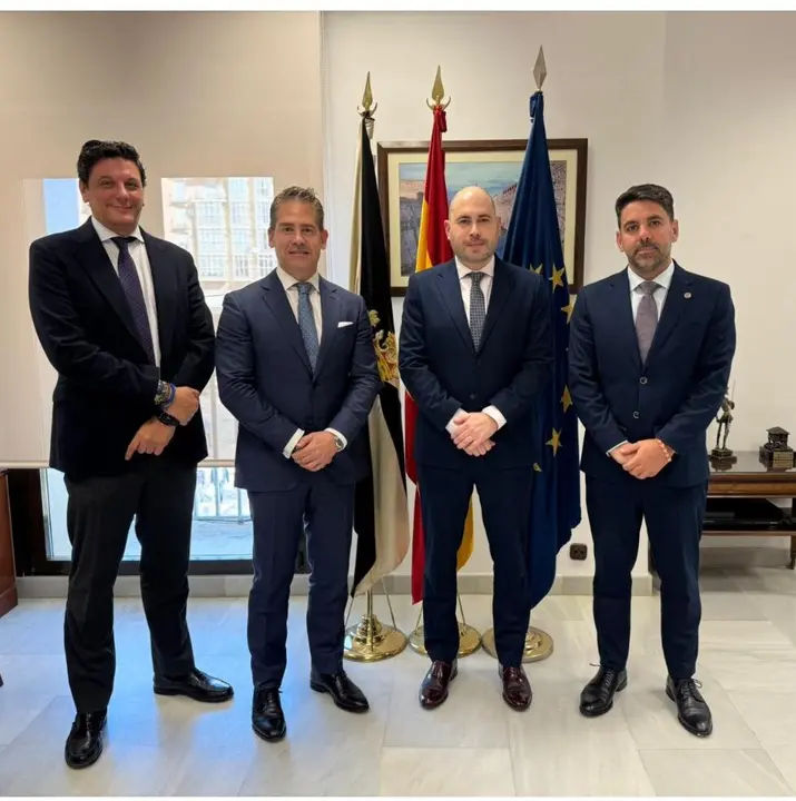 Reuni&oacute;n entre P&eacute;rez Triano y la C&aacute;mara de Comercio para impulsar la econom&iacute;a de Ceuta