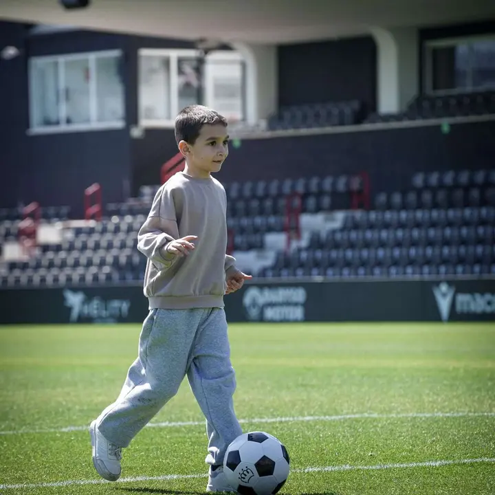 Autismo Ceuta visita el Murube / Fotograf&iacute;a: AD Ceuta FC