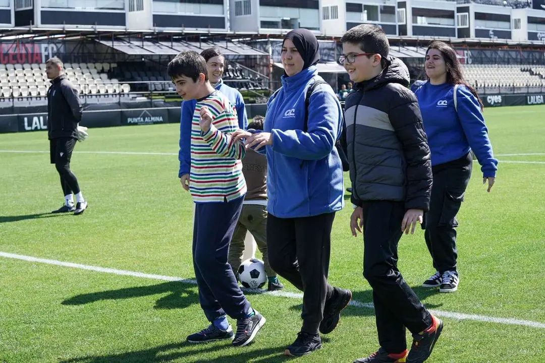 Autismo Ceuta visita el Murube / Fotograf&iacute;a: AD Ceuta FC