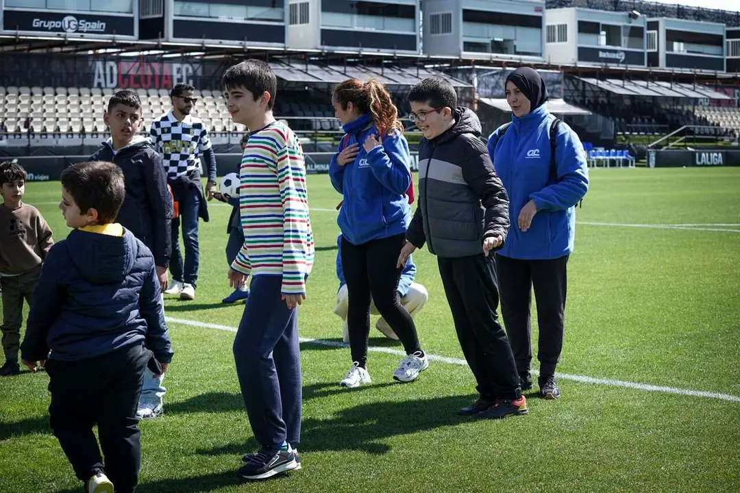 Autismo Ceuta visita el Murube / Fotograf&iacute;a: AD Ceuta FC