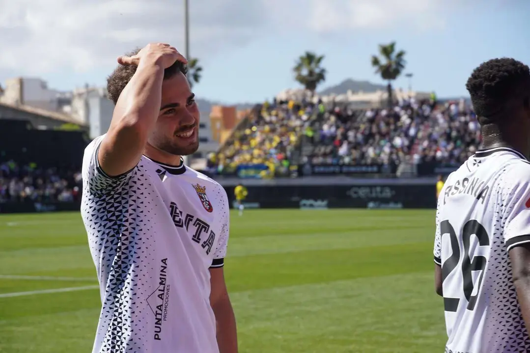 AD Ceuta - Cadiz CF M. Zapico (11)