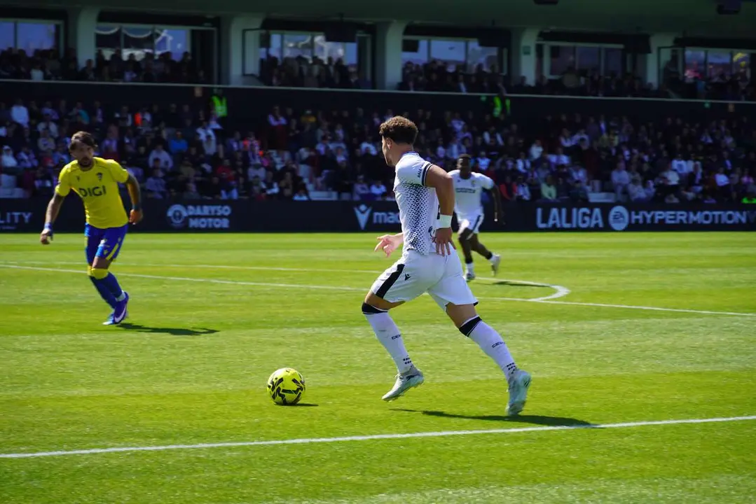 AD Ceuta - Cadiz CF M. Zapico (14)