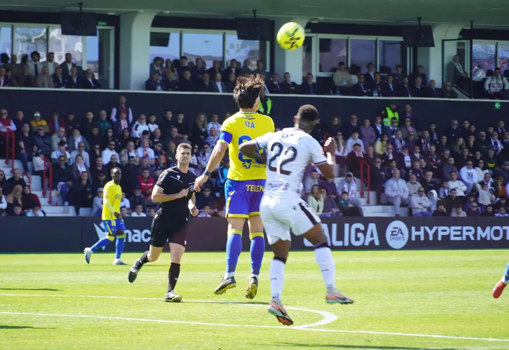 AD Ceuta - Cadiz CF M. Zapico (20)