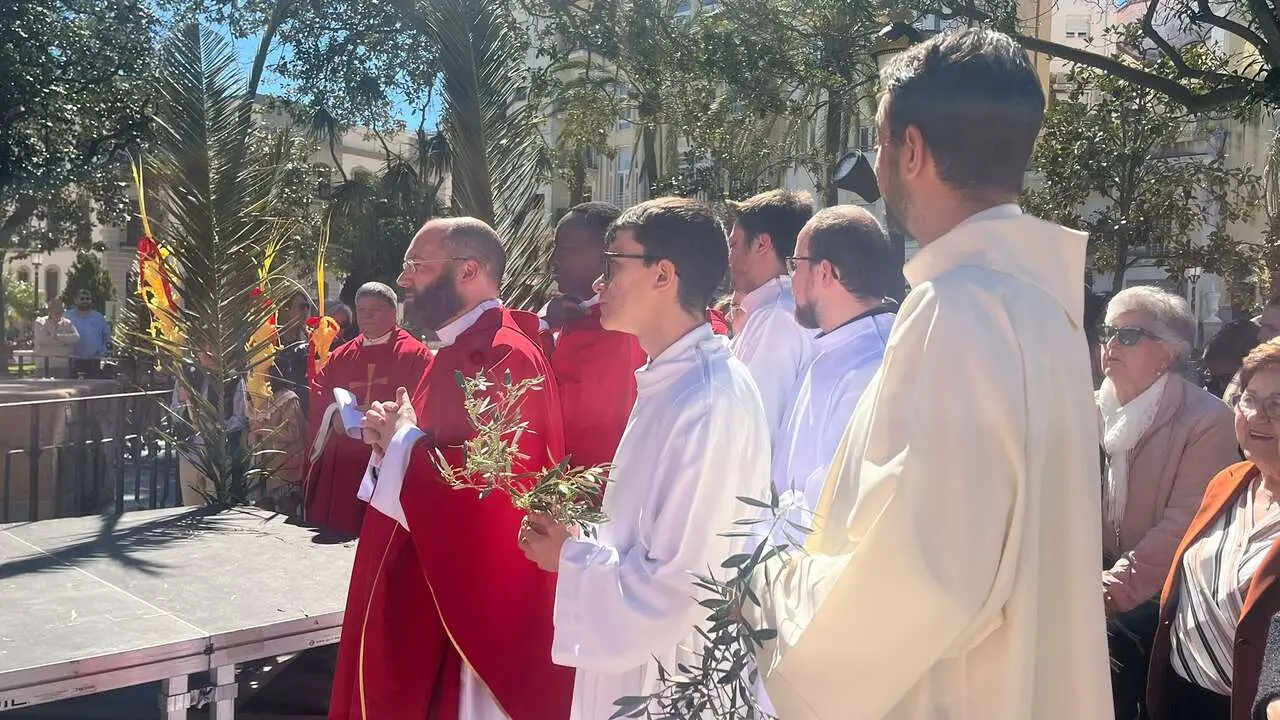 Bendici&oacute;n de las palmas en el Domingo de Ramos.