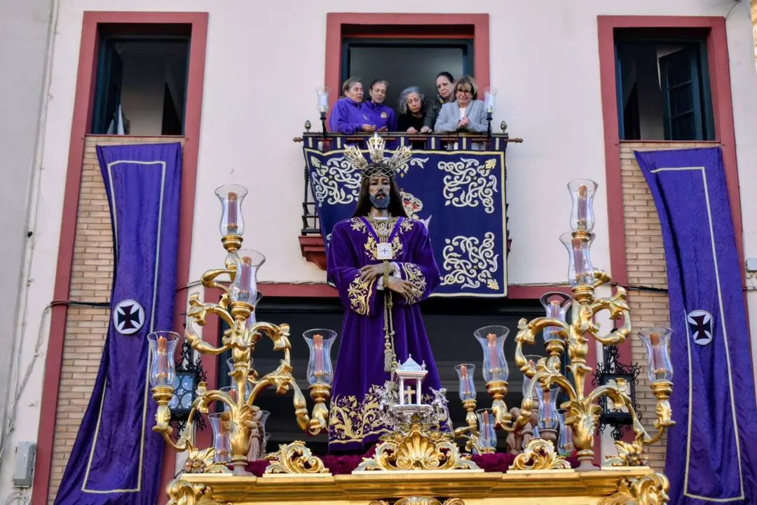 Salida procesional del Medinaceli Nuestro Padre Jes&uacute;s Cautivo y Rescatado y Nuestra Se&ntilde;ora de los Dolores / Alma Palomino