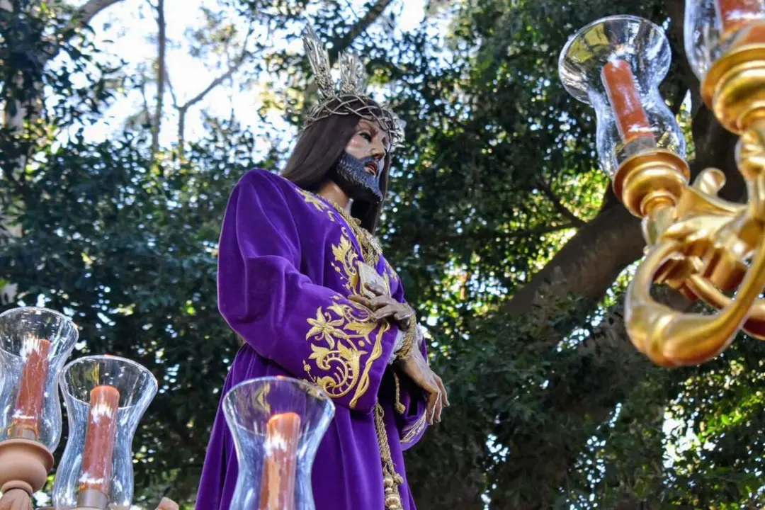 Salida procesional del Medinaceli Nuestro Padre Jes&uacute;s Cautivo y Rescatado y Nuestra Se&ntilde;ora de los Dolores / Alma Palomino