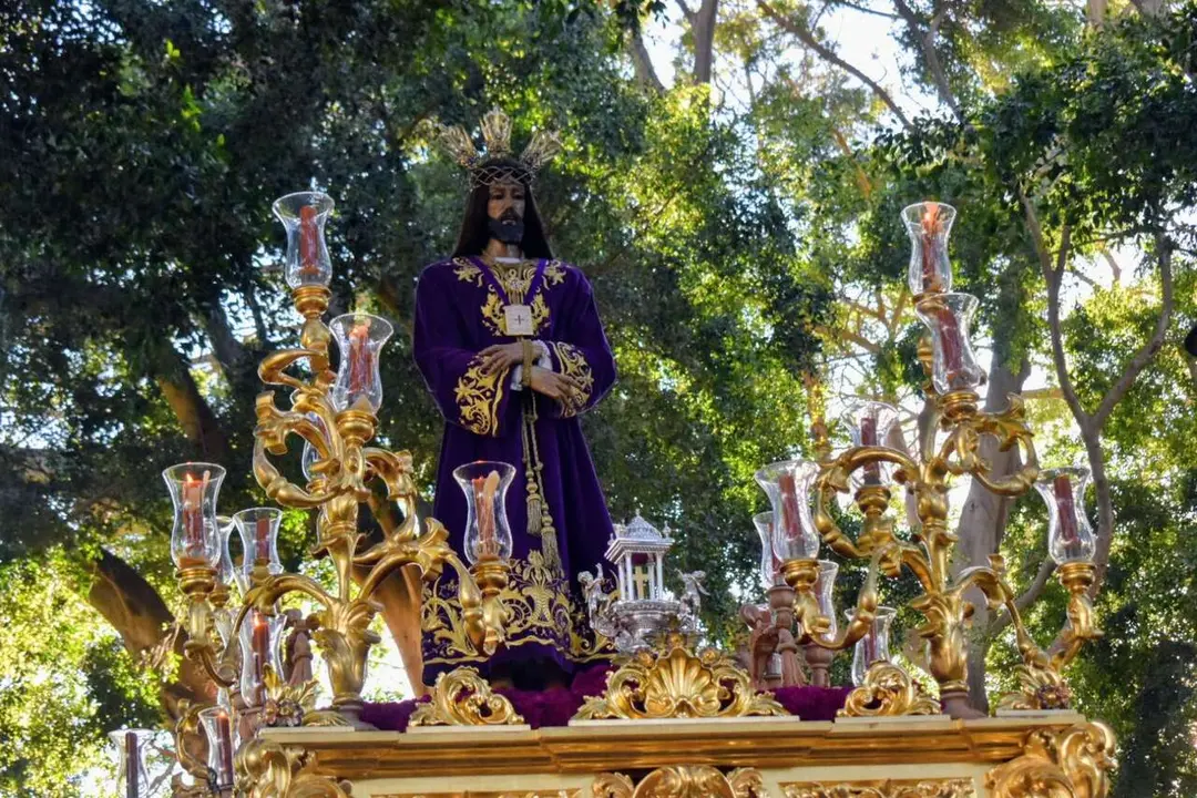 Salida procesional del Medinaceli Nuestro Padre Jes&uacute;s Cautivo y Rescatado y Nuestra Se&ntilde;ora de los Dolores / Alma Palomino