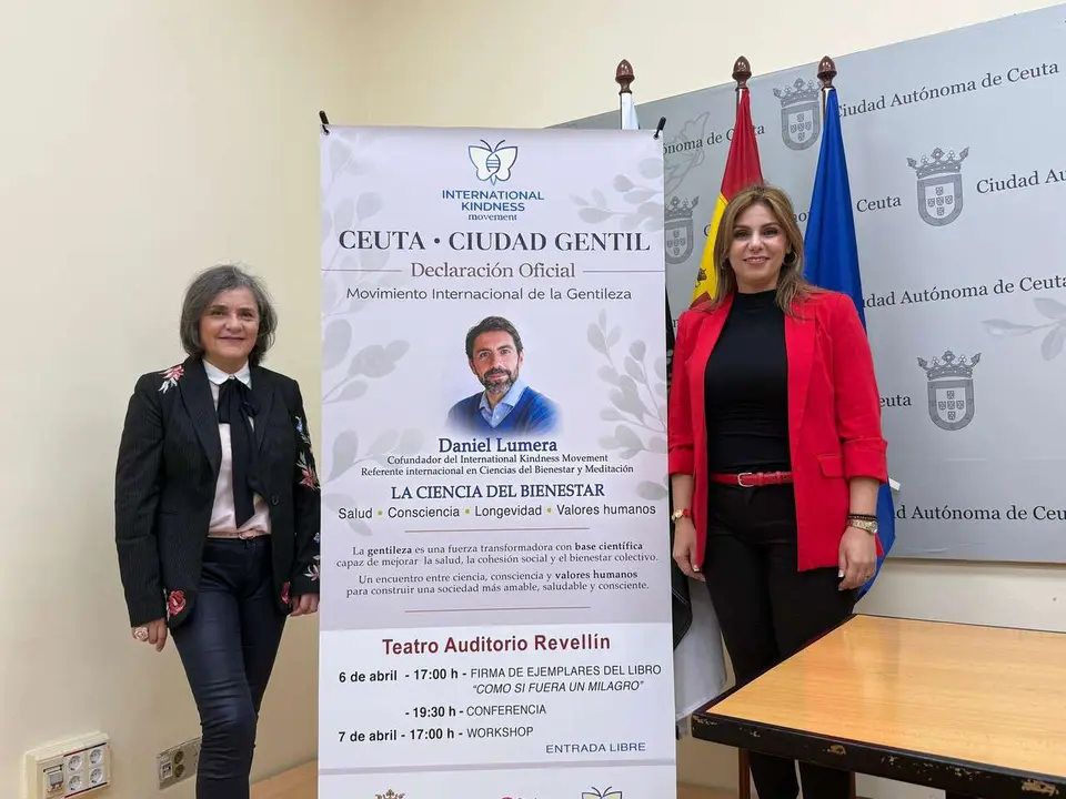 Dolores Escalante (izda.) y Nabila Benzina./ J.A. Gonz&aacute;lez