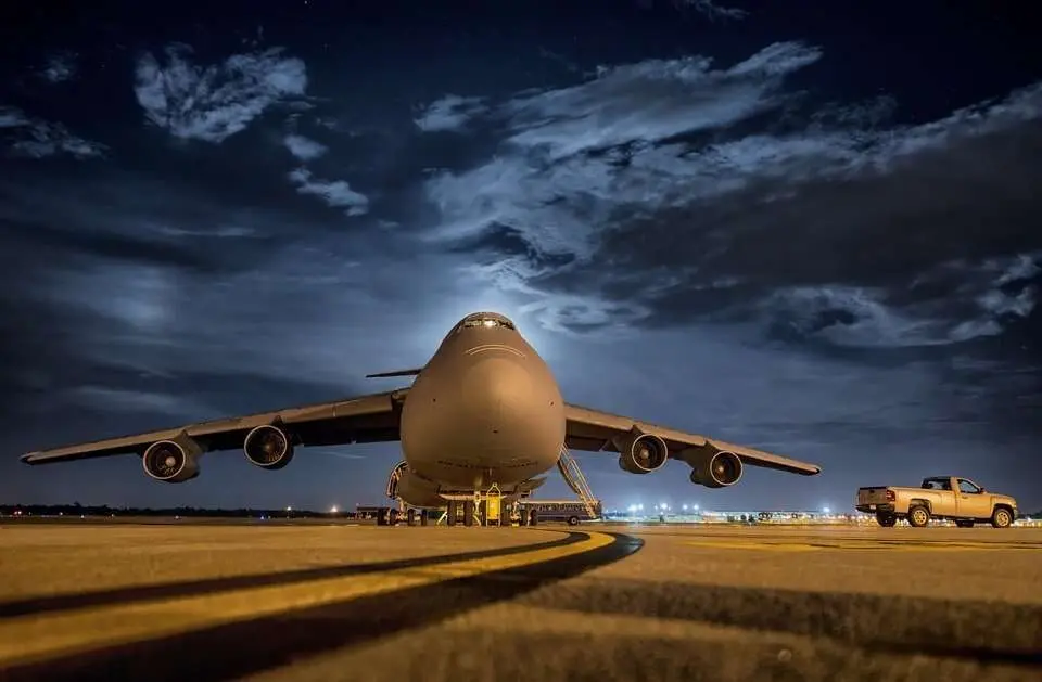  Parking de un aeropuerto 