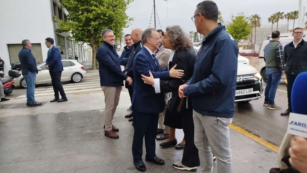 Inauguraci&oacute;n de la tienda en el puerto de MGI