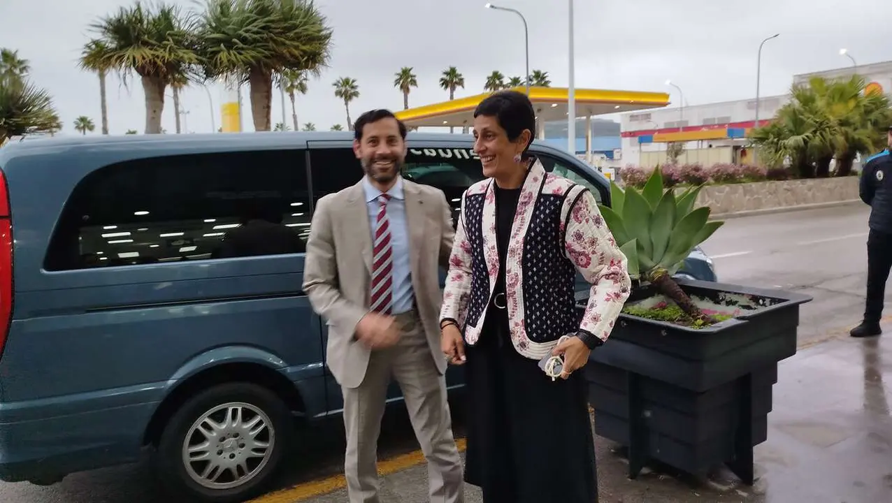 Inauguraci&oacute;n de la tienda en el puerto de MGI