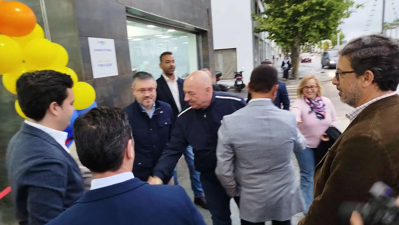 Inauguraci&oacute;n de la tienda en el puerto de MGI
