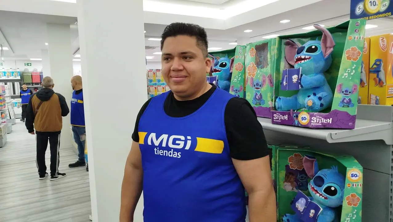 Inauguraci&oacute;n de la tienda en el puerto de MGI