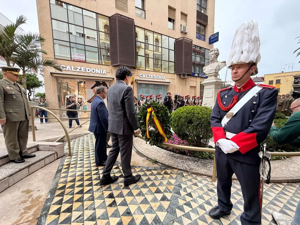 2 de mayo homenaje al Teniente Ruiz / M.Zapico