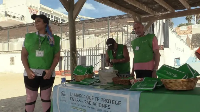 La Asociaci&oacute;n Espa&ntilde;ola contra el C&aacute;ncer en Ceuta junto al Colegio de Farmaceuticos