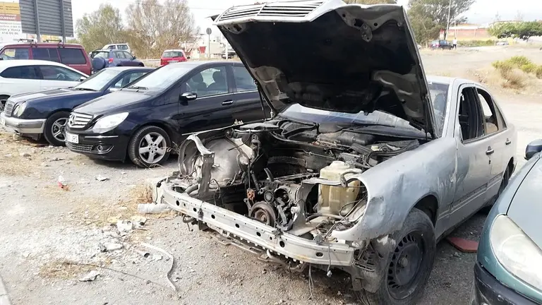  coche abandonado 