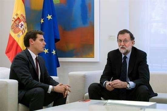 Rajoy ha hablado con Rivera sobre Cataluña antes del Consejo de Ministros