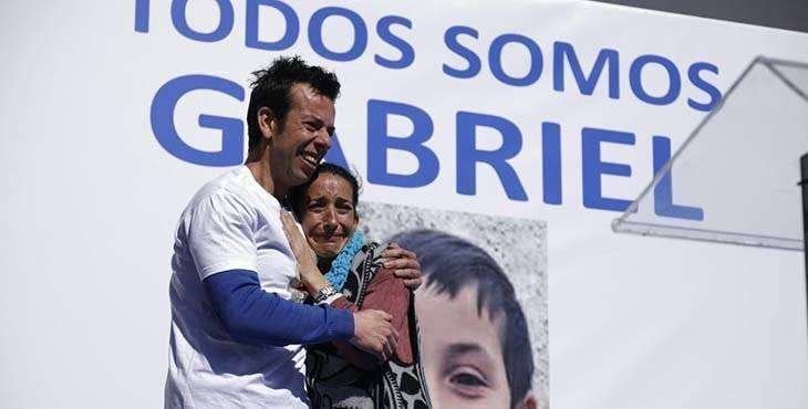 Los padres del niño desaparecido, Gabriel Cruz, durante la concentración celebrada esta mañana en la Diputación de Almería. | Diputación de Almería