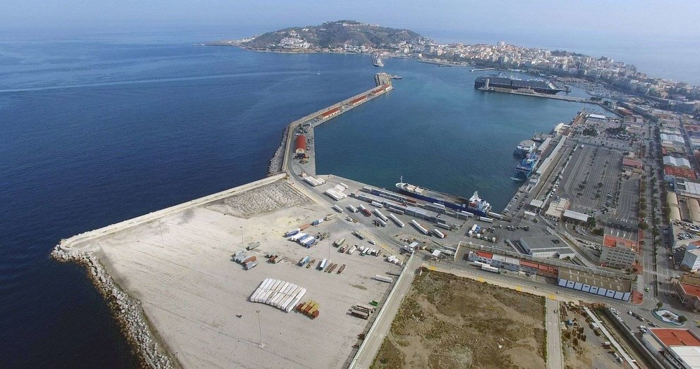 Puerto de Ceuta desde Poniente