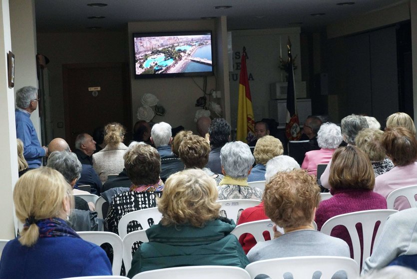 Un momento del acto celebrado en  la sede de la Casa de Ceuta en Granada (CEDIDA)