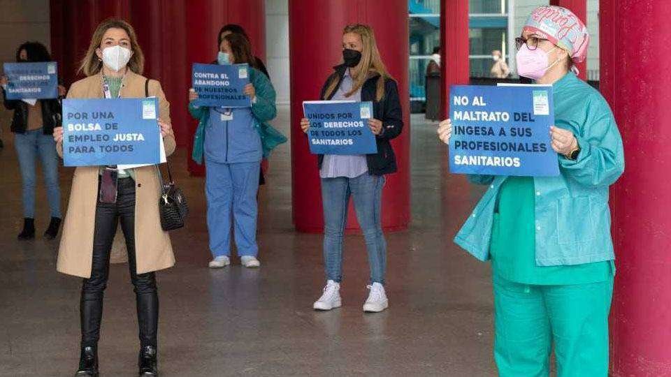 Protesta de sanitarios en el Hospital Universitario (CEDIDA)