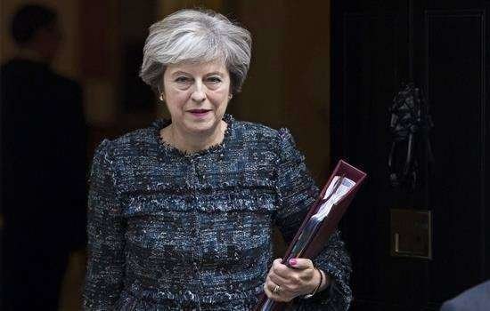 May preside el comité de emergencia tras el atentado en Londres